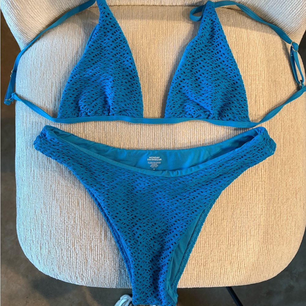 Monday swimwear bikini